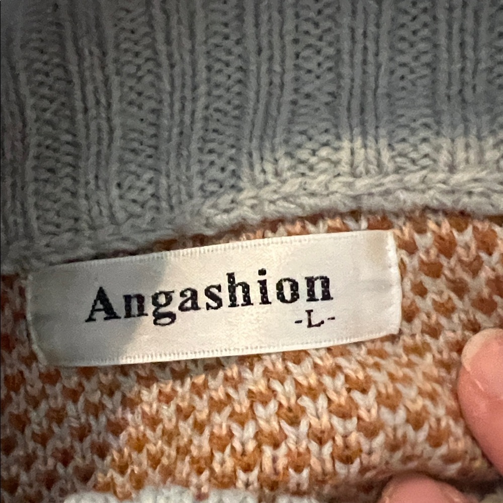 Patterned Sweater - Picture 4 of 4